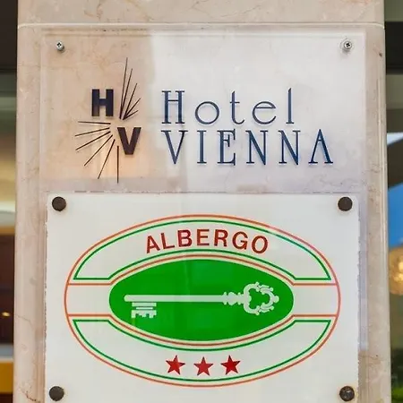 Vienna Hotel 3*